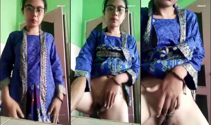 Shy malay girl pussy rubbing